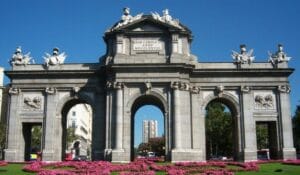 Gigoló, Escort, Acompañante para Mujeres para hacer turismo por Madrid