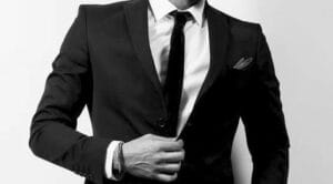Gigoló, Escort, Acompañante para Mujeres con traje y corbata negro